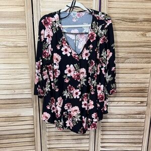 Green Envelope Black Floral V-Neck Blouse Size 2X